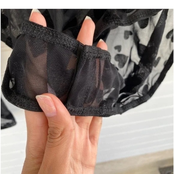 SHEIN Black Heart Pattern Mesh Top - Picture 4 of 4